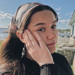 Meet your Posher, Abby